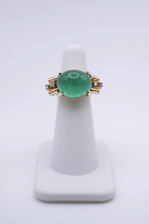 Photo of luminous green jade capture the light at NYJDI